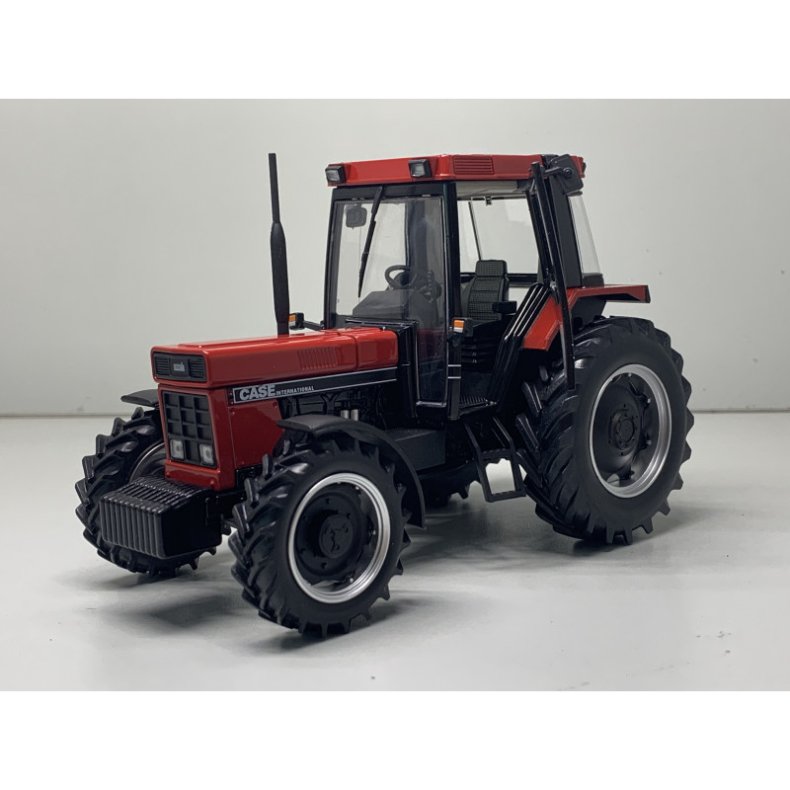 Case IH 1056 XL traktor  overgangsmodel 1/32 Replicagri