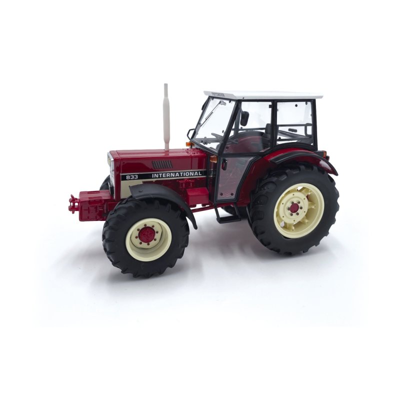 International IH 833 4wd traktor 1/32 Autocult