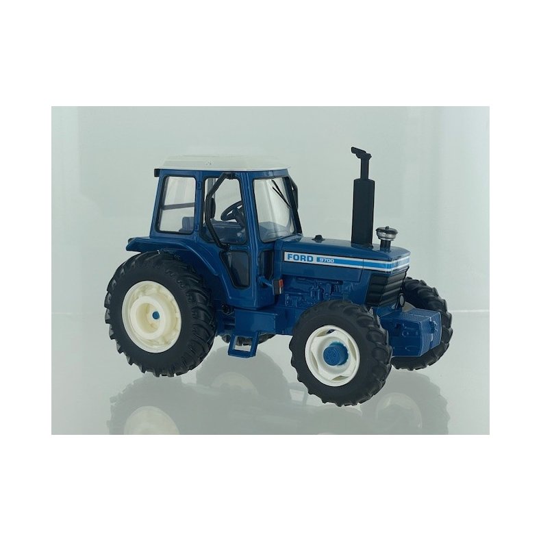 Ford 9700 4wd Limited edition traktor 1/32 Britains FORUDBESTILLING