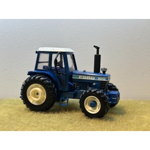 Ford 8210 klubmodel Modeltraktorklubbens efterrstrf 2025 limited 50 stk 1/32