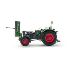 Fendt Favorit 3 4wd traktor 1/32 Ros