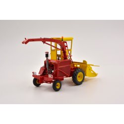 New Holland finsnitter 1/32 VKA Models