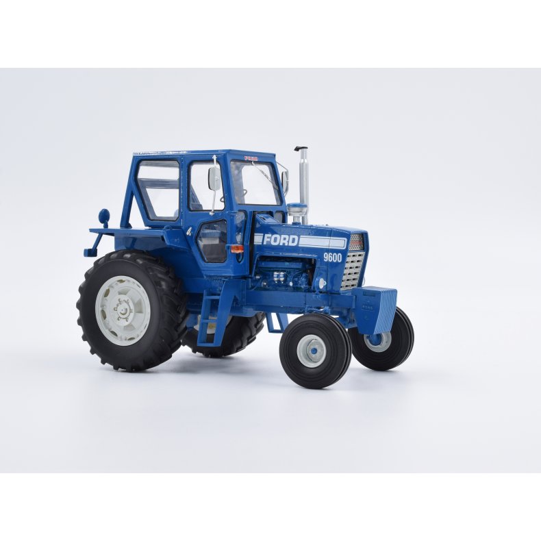Ford 9600 traktor limited edition 350 stk 1/32 VKA Models