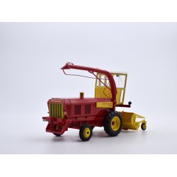 New Holland 1770 majsh�ster 1/32 VKA Models