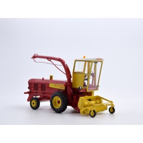 New Holland 1770 majsh�ster 1/32 VKA Models