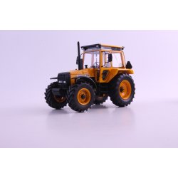  Volvo BM Valmet 2105  industri traktor 1/32 Autocult limited edition
