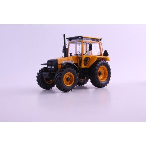  Volvo BM Valmet 2105  industri traktor 1/32 Autocult limited edition