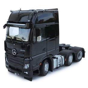 Mercedes-Benz Actros Gigaspace 6x2 sort lastbil 1/32 Marge Models