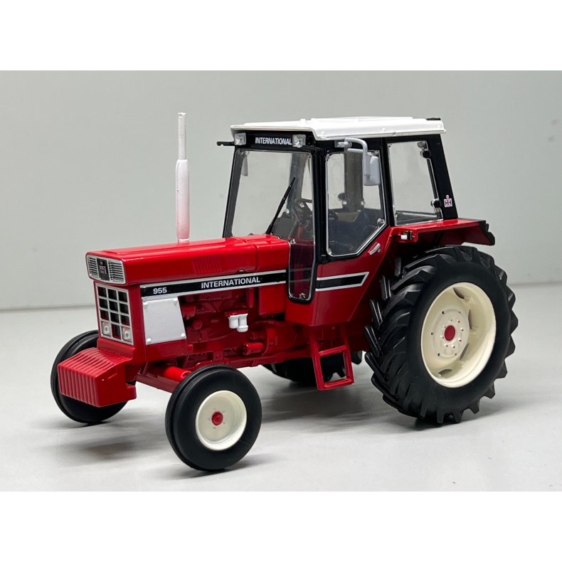 International IH 955 2wd traktor Replicagri