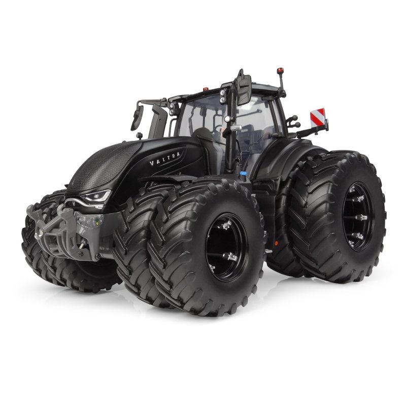 Valtra S416 Unlimited Matt Black med tvillinghjul Limited Edition 1000 stk 1/32 UH Universal Hobbies