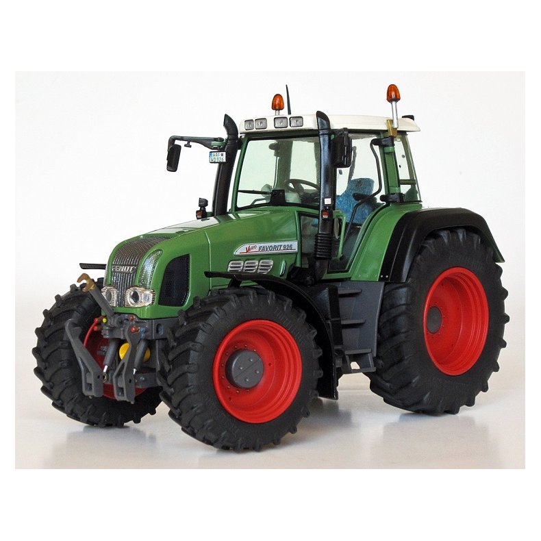 Fendt Favorit 926 Vario Gen.2 traktor 1/32