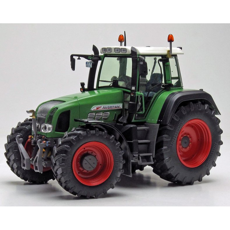 Fendt Favorit 924 Vario Gen.2 (1999-2002) traktor 1/32 Weise Toys