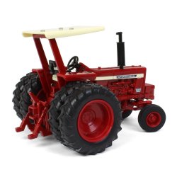 Farmall IH International 856 m/tvilling og ROPS traktor 1/32 Ertl Britains