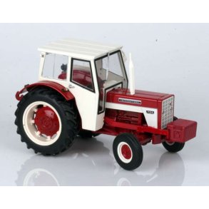 International IH 724 traktor 1/32 Replicagri